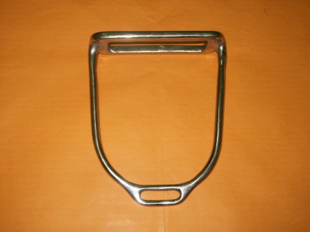 Estribo Pólo